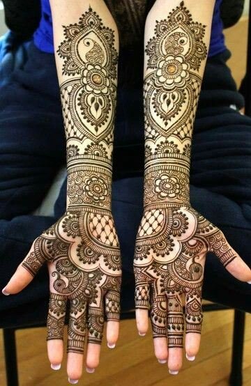 beautiful-mehndi-design-for-mehndi-function-in-wedding