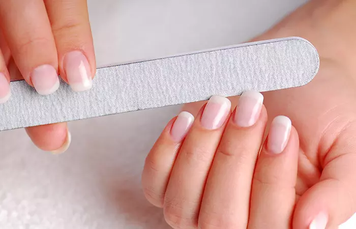 Method-3-How-To-Remove-Acrylic-Nails-Using-Nail-Filers.jpg