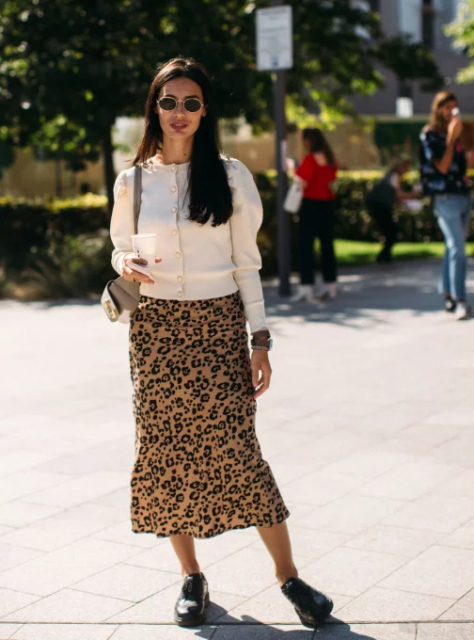 wear-the-long-leopard-print-skirt