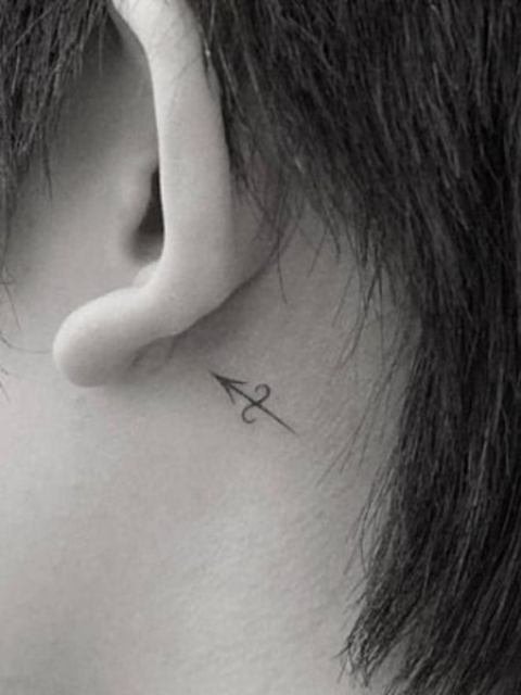  Arrow-Tattoo-for-Women-18