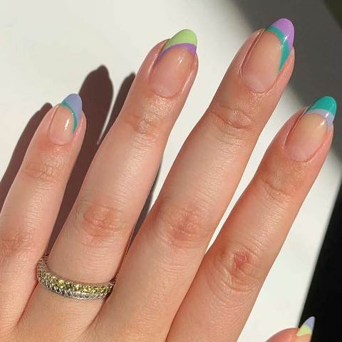 Elegant-Purple-and-Green-Nails