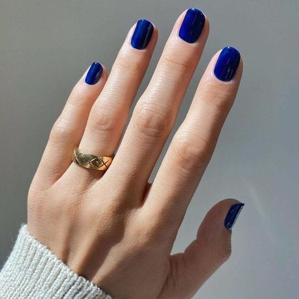 Dark-Blue-Nails-Colors