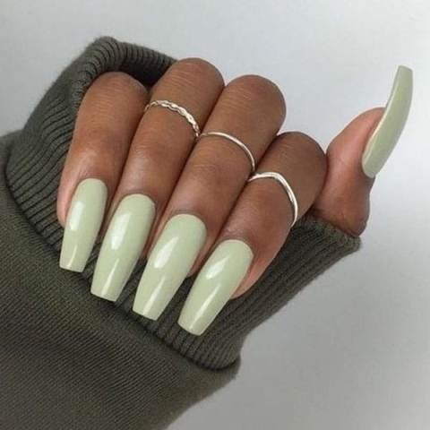 Pastel-Green-nails-Colors