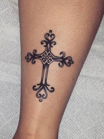 Cross-Tattoo-On-Leg-for-Girls