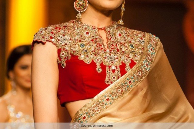 classy-saree-blouse-designs