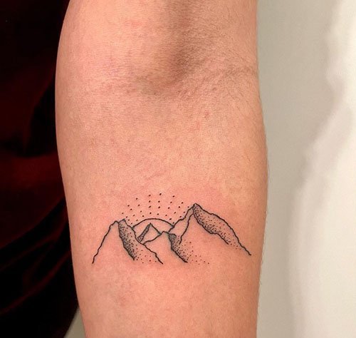 Enticing-mountain-tattoo-designs