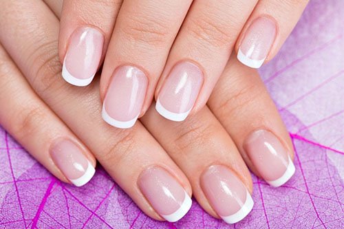 French Manicure vs Classic Manicure