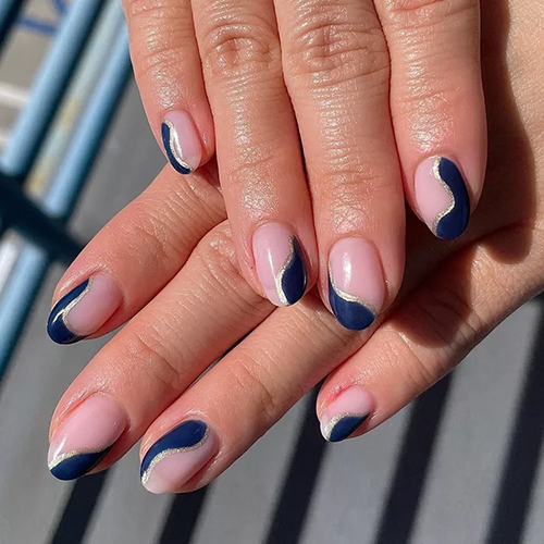 Navy-Squiggles-Nails